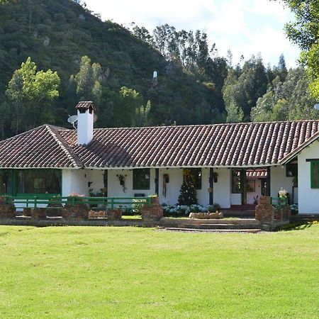 Hostal San Nicolas Ubate Exterior photo