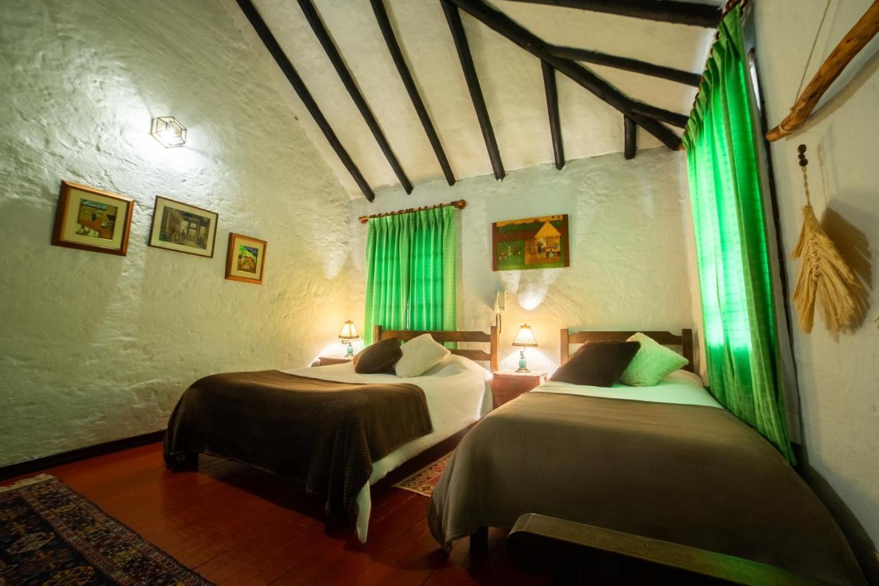 Hostal San Nicolas Ubate Exterior photo