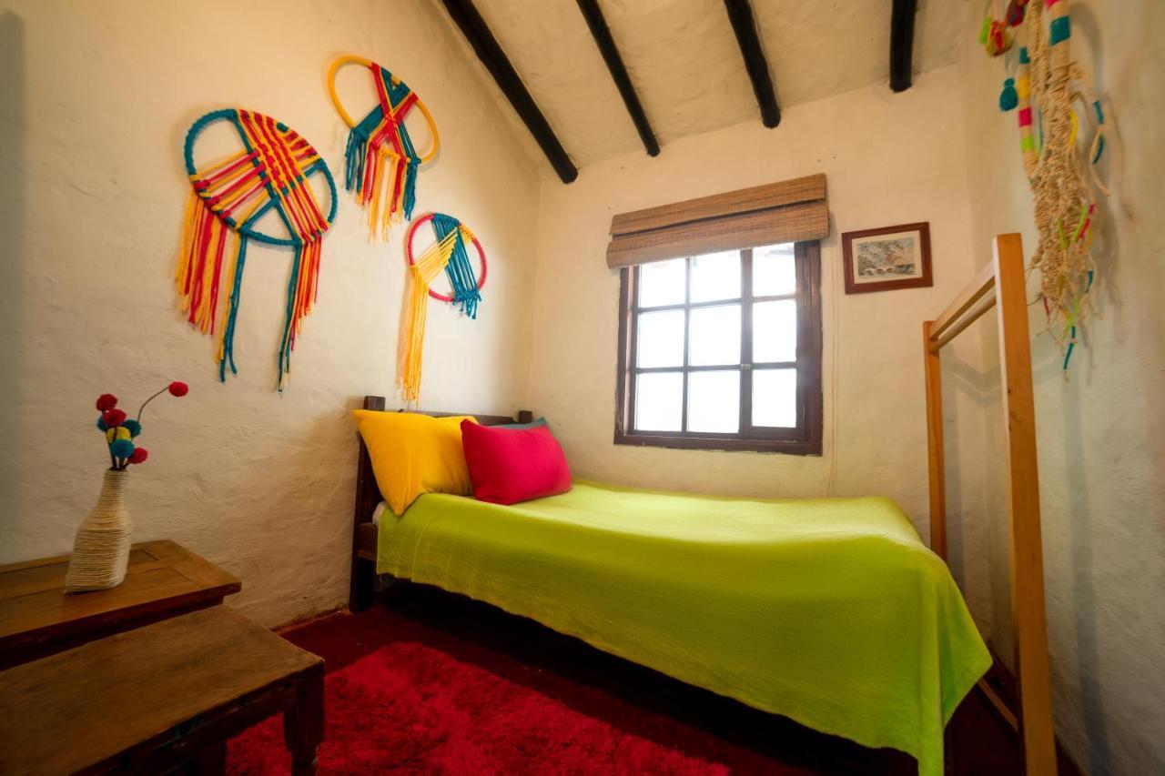 Hostal San Nicolas Ubate Exterior photo