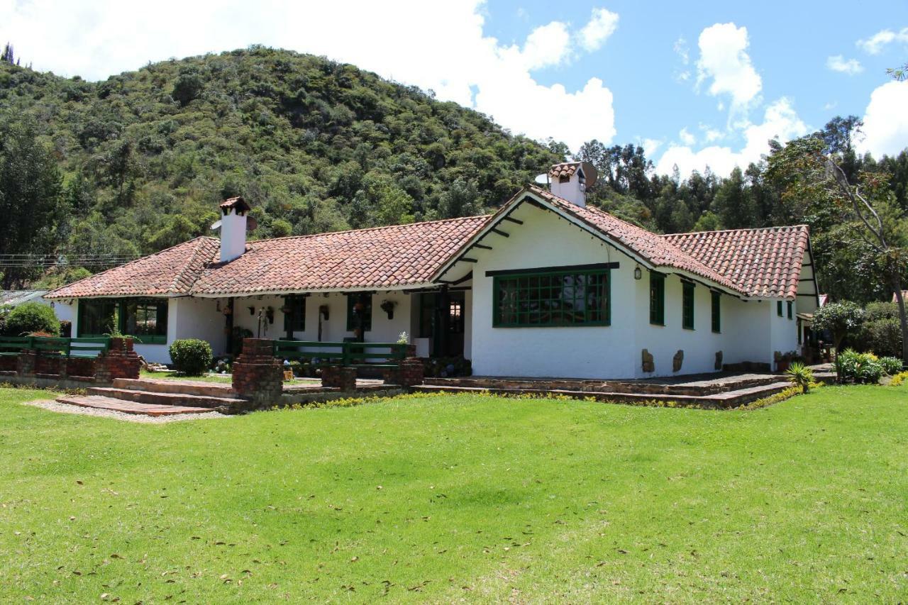 Hostal San Nicolas Ubate Exterior photo